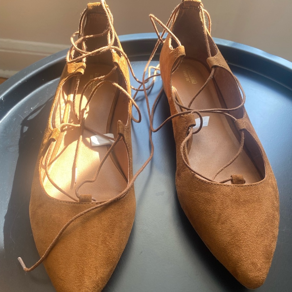 Tan Flat